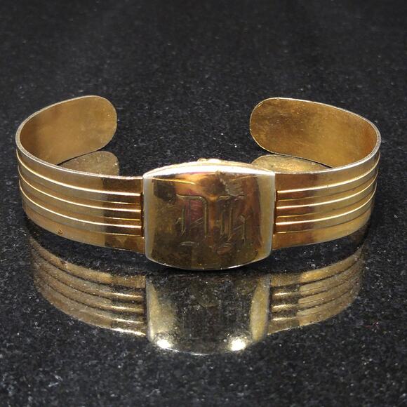 1930s Hinged Brass Bracelet Engraved Monogram Patent Design Vintage Jewelry - Picture 8 of 10